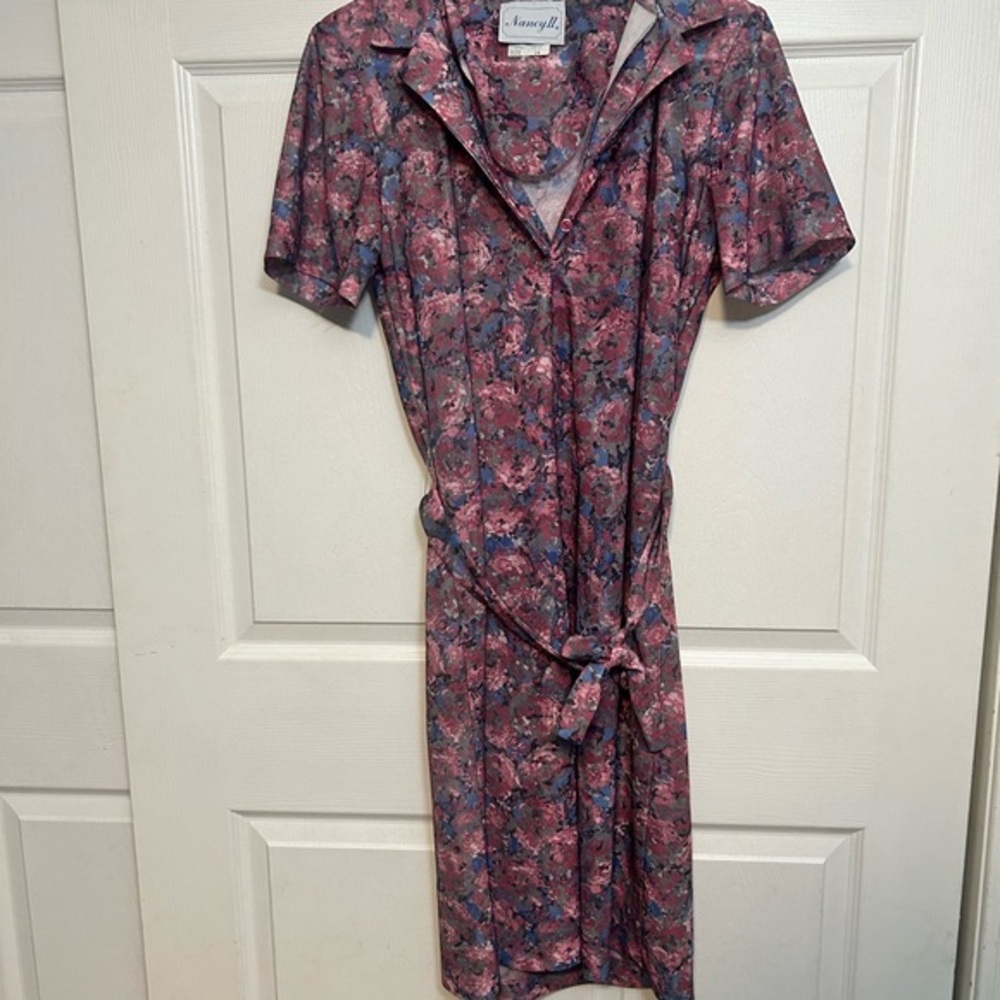 Vintage Nancy‎ II Purple Floral Dress Size 14 USA Made Collared Belt Tie